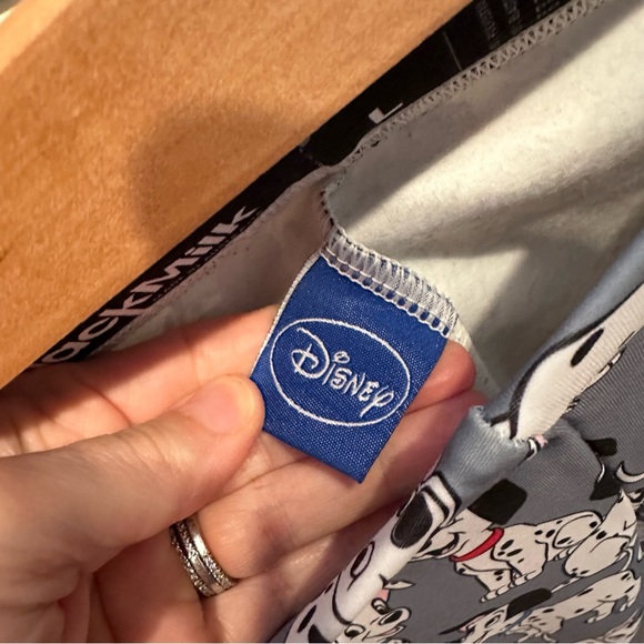 Blackmilk fleece lined legging Disney 101 Dalmatians - Picture 3 of 5